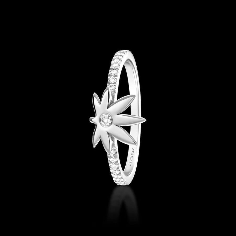 Sublime Leaf Ring
